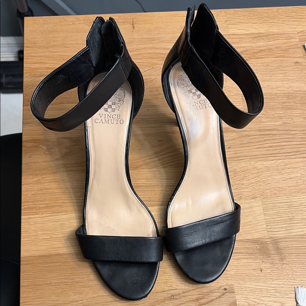 Vince Camuto Black Ankle-Strap Open-Toe Sandals